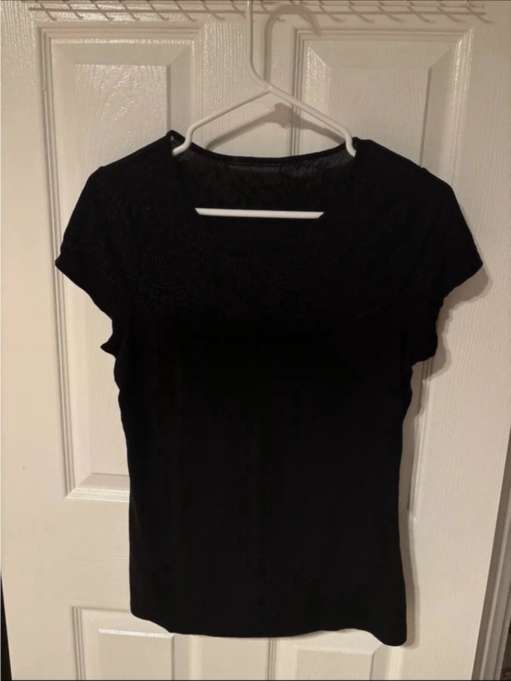 Black Lace Yoke Short Sleeve Women's Top
